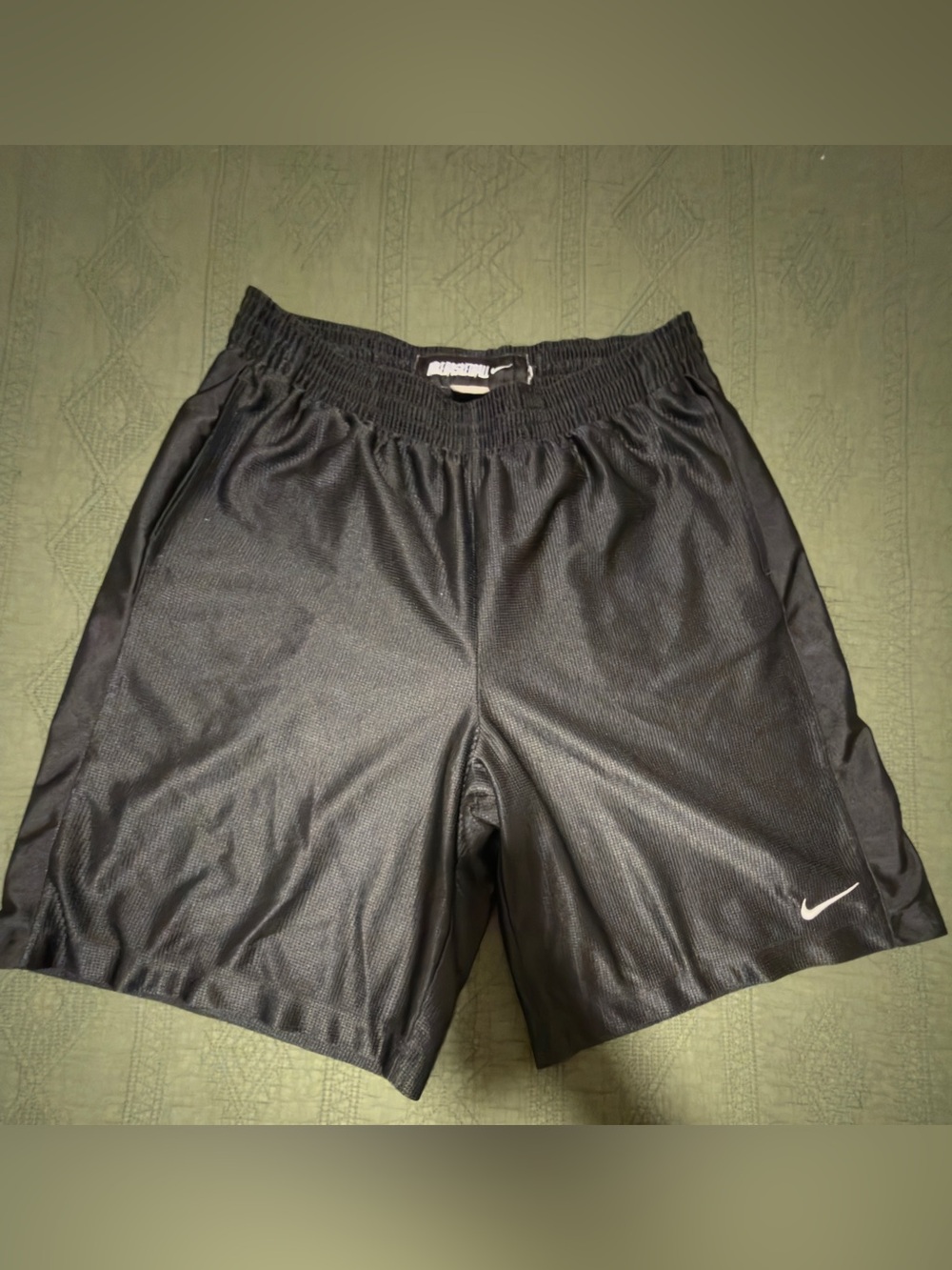 Nike Basketball Men’s XL Black Mesh Athletic Shorts
